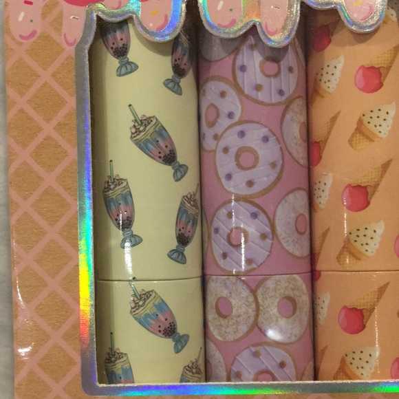 Sweet Lips Scented Lip Balm Collection of Four scents 3 g ea. NWT BeautyConcepts - Picture 3 of 13